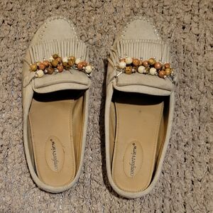COMFORTIVA Flat Slip On Shoes Cream Size 8.5